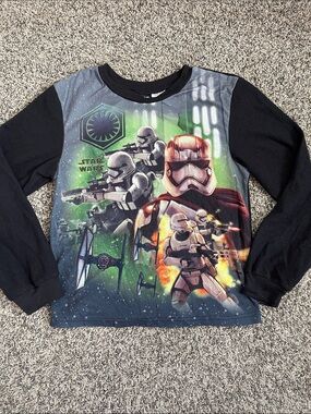 Boys Star Wars PJ top size 14/16